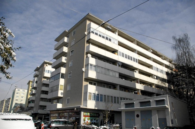 Gebäude