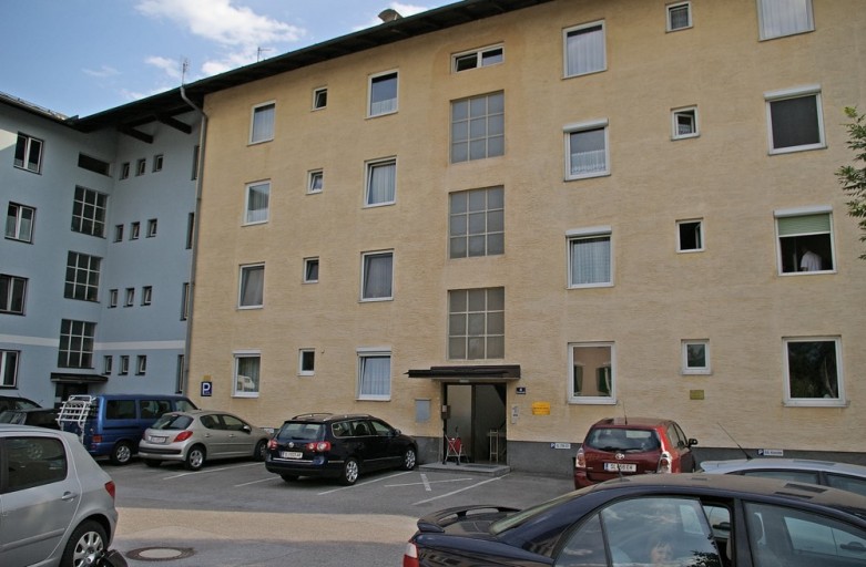 Gebäude
